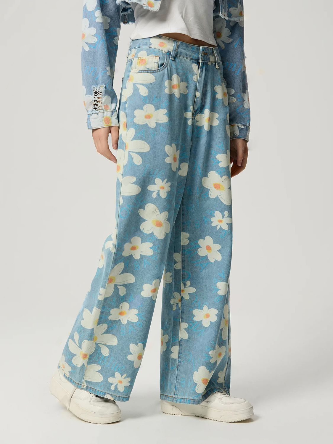 Pocketed Floral Wide Leg Jeans