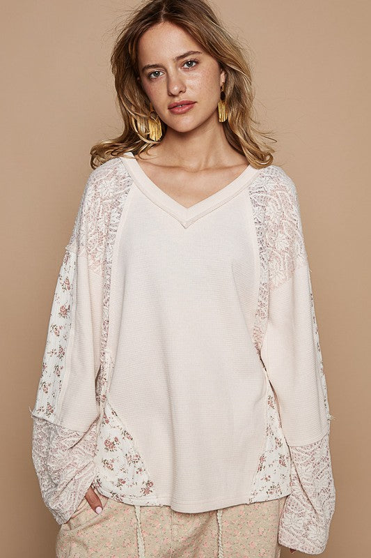 POL Lace Floral Round Neck Knit Top